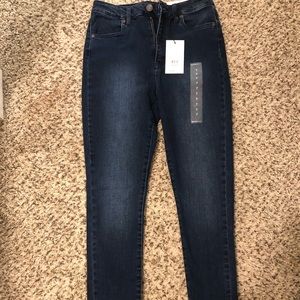 NTW JEANS 2 pair